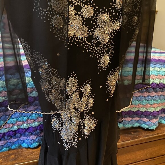 #37) Evening Gown: Siren’s Call - Picture 10 of 11